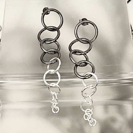Chain link earrings