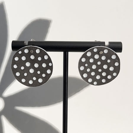 Piccola stud earrings